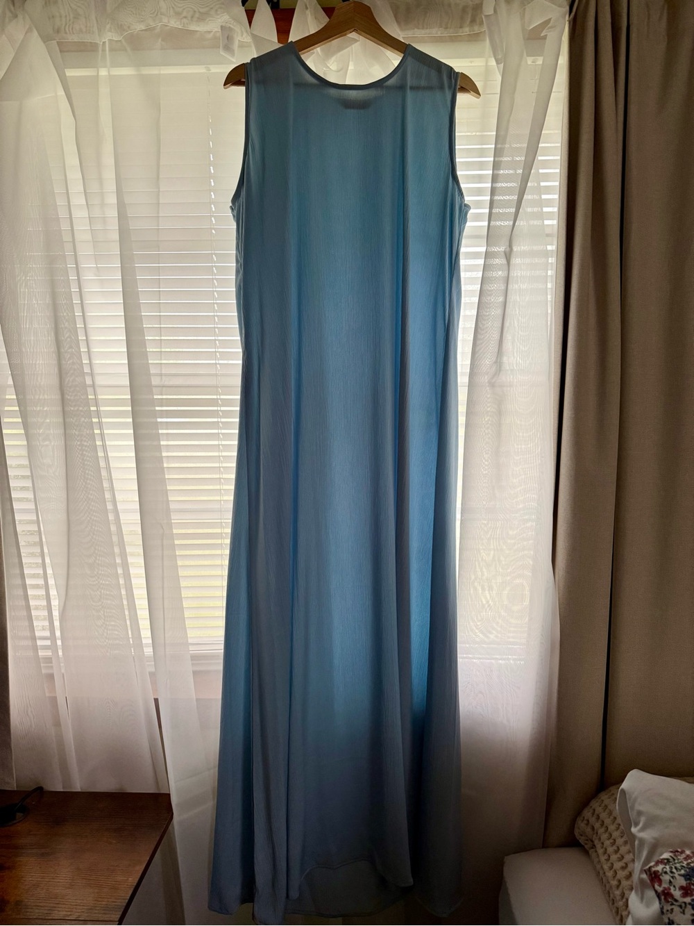 Modest essentials dress - Picture 2 of 4